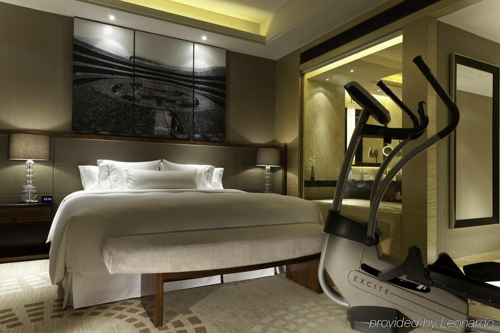The Westin Fuzhou Minjiang Hotel Exterior photo
